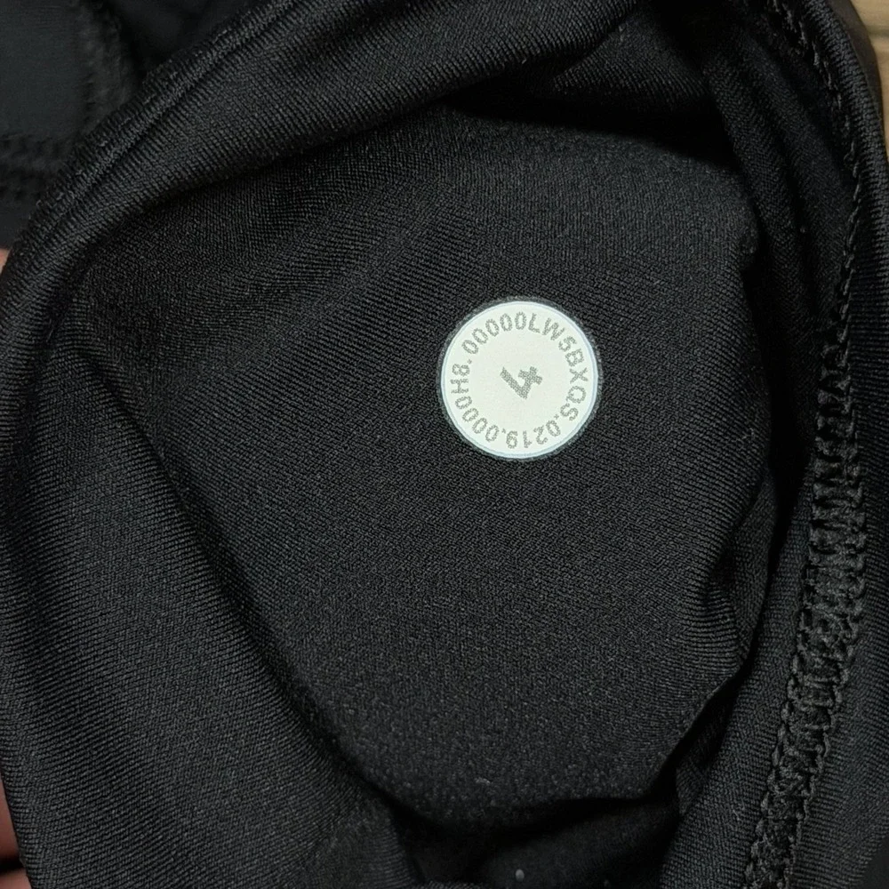 Lululemon ALOHA Women's 4 Fast Free‎ HR 23